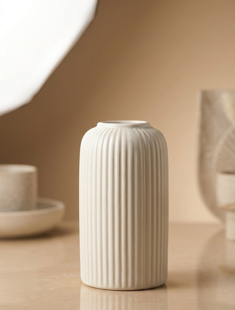 Rubbed Nordic Style Ceramic Vase for Flowers
