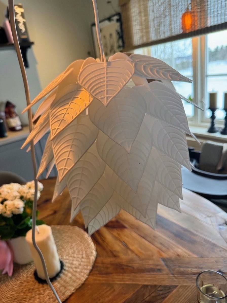 Minimalist Leaf Pendant Light